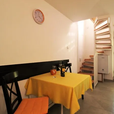 Apartment Stella *